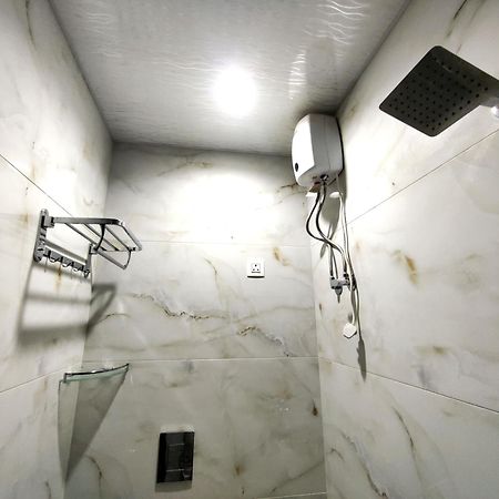 Hotel Comfy Inn Мумбаї Екстер'єр фото