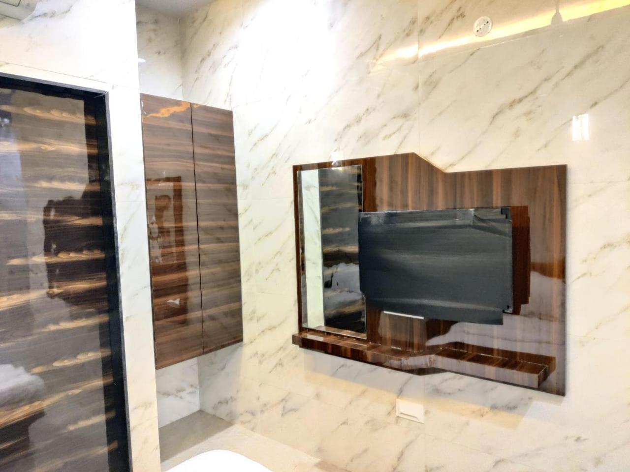 Hotel Comfy Inn Мумбаї Екстер'єр фото