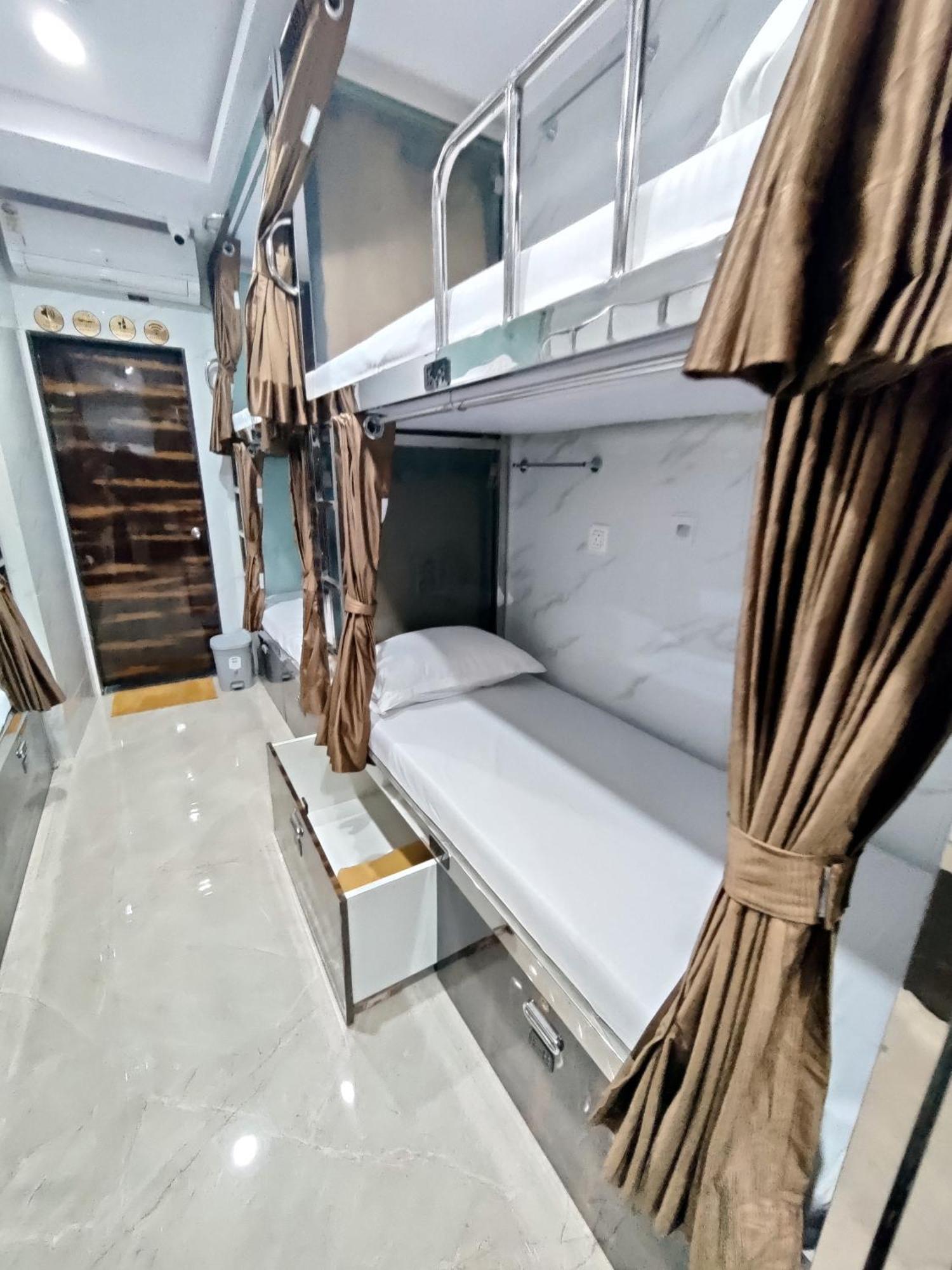 Hotel Comfy Inn Мумбаї Екстер'єр фото