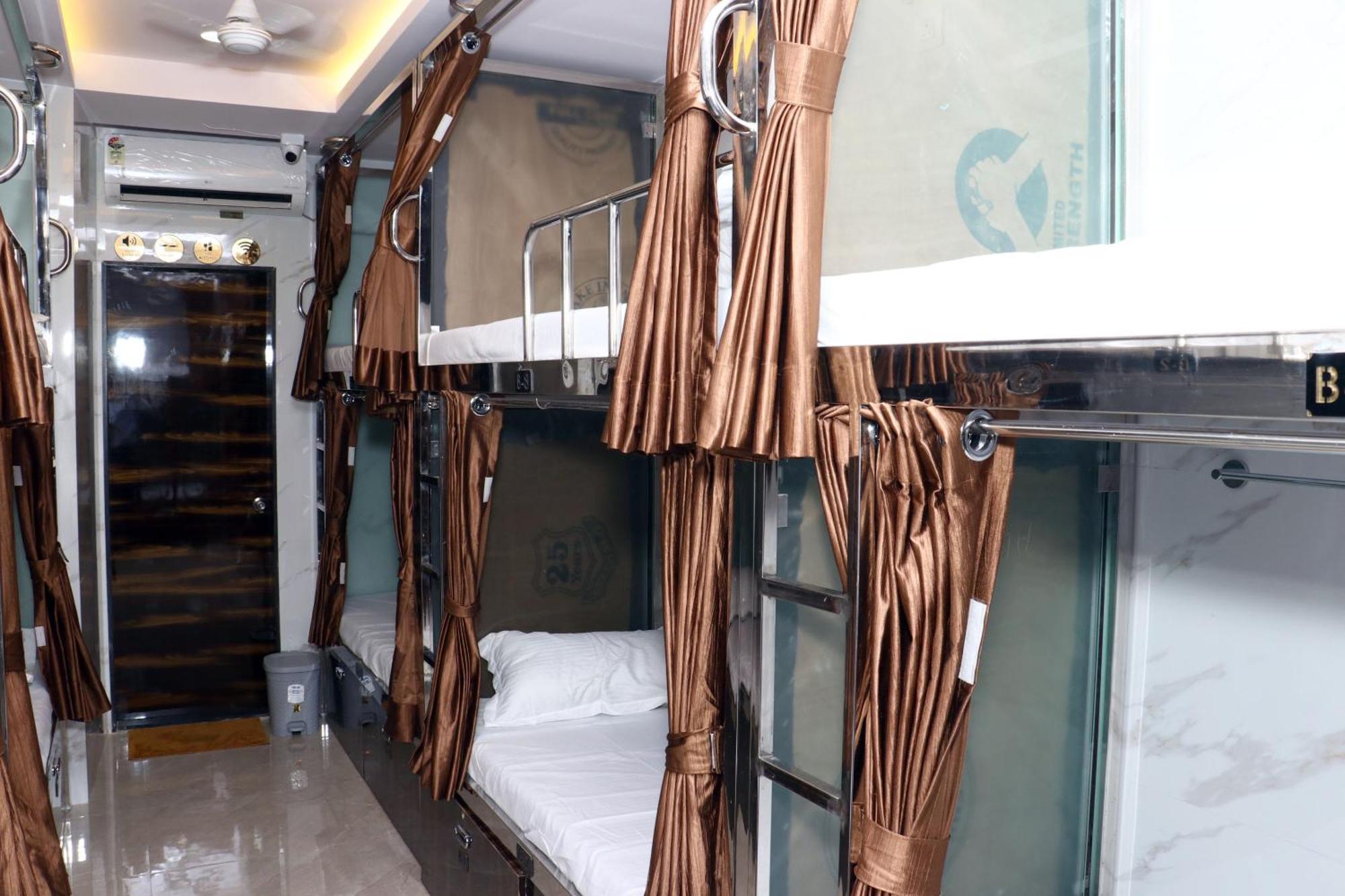 Hotel Comfy Inn Мумбаї Екстер'єр фото