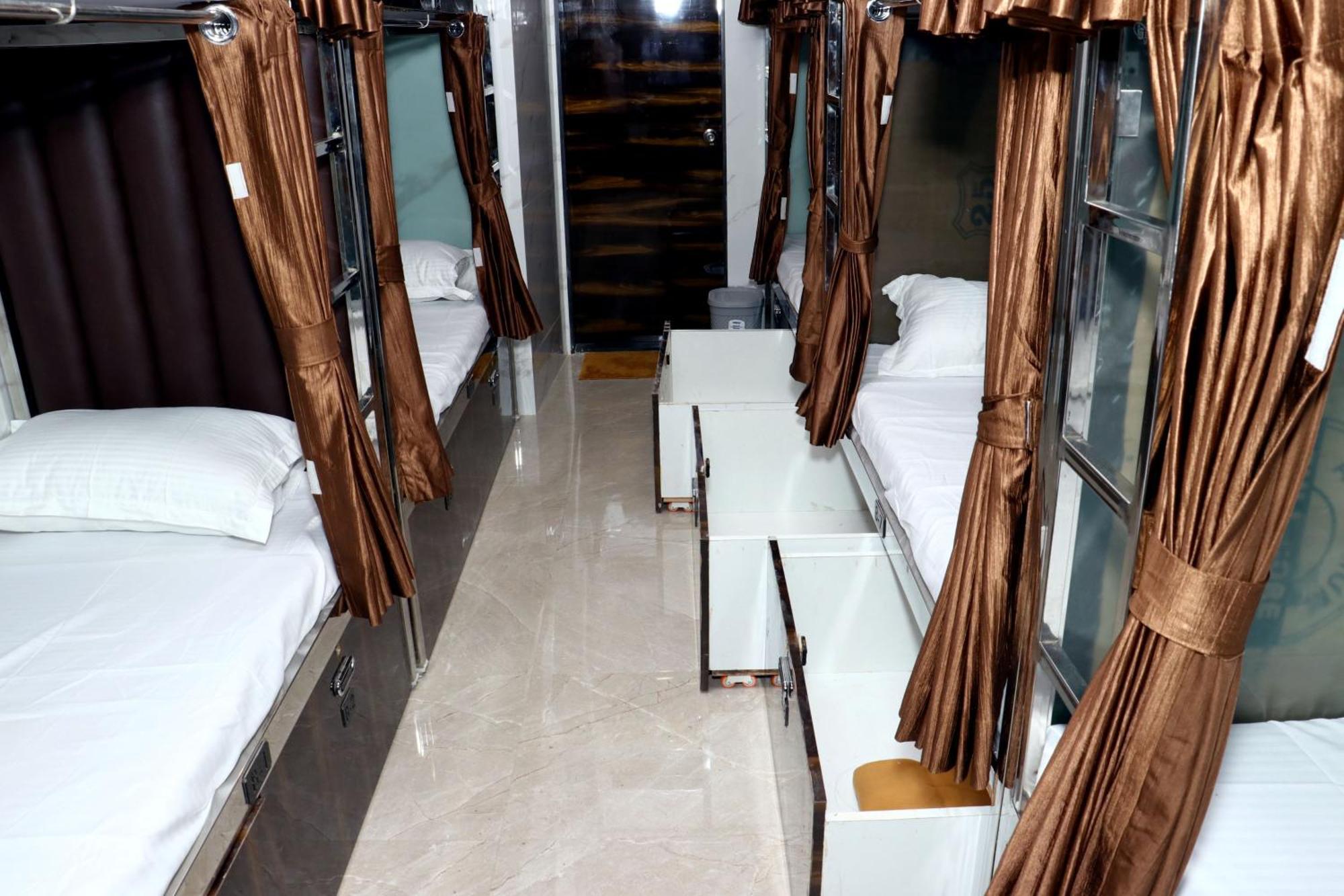 Hotel Comfy Inn Мумбаї Екстер'єр фото
